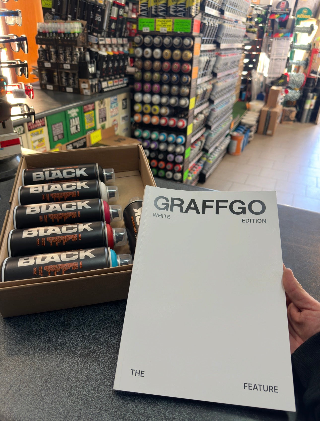 Promo Box Montana Black + GraffGo