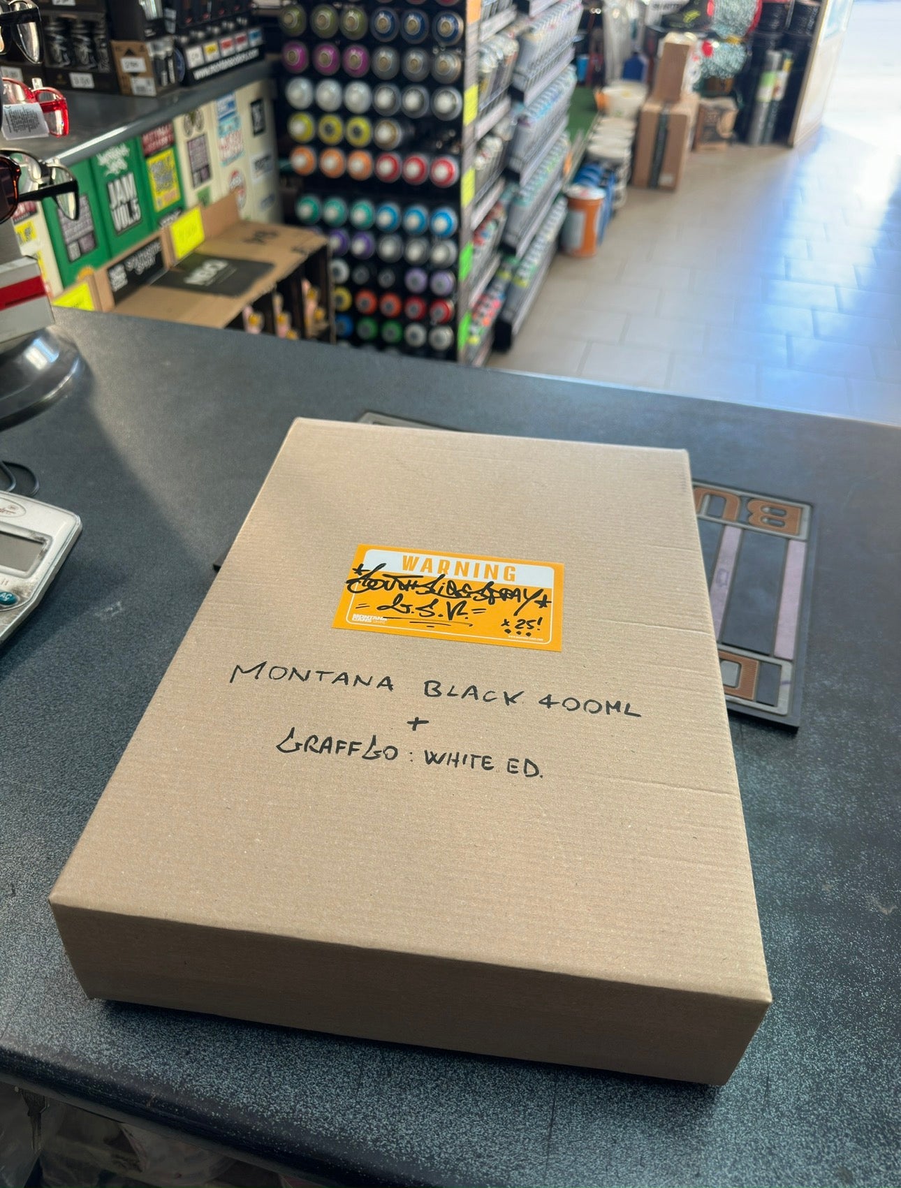 Promo Box Montana Black + GraffGo